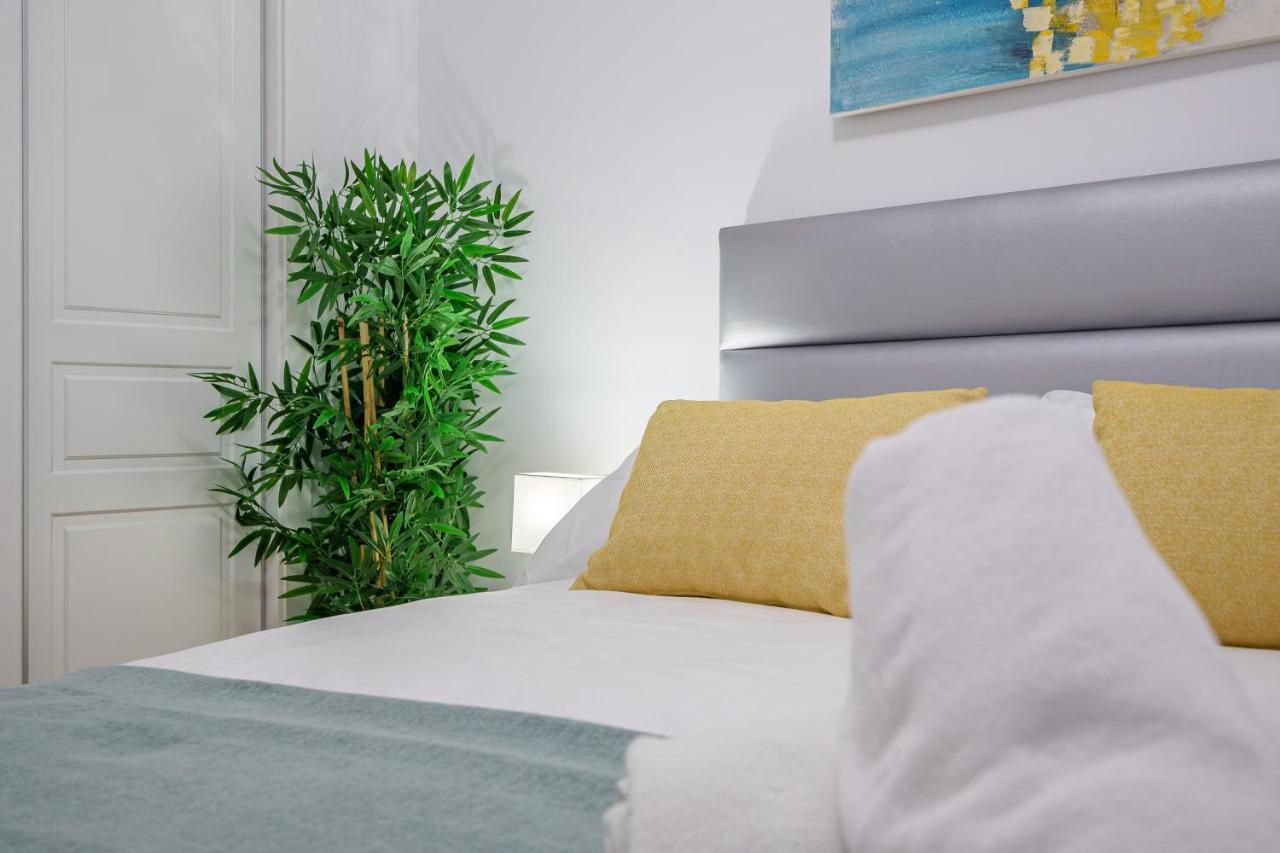 Malaga Cultural Experience Apartment Ngoại thất bức ảnh